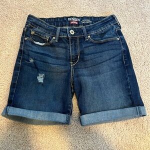 𝅺levi’s Women’s Denim Shorts Size 4